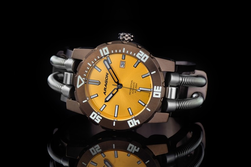 ARAGON Hydraumatic G9 NH35 Automatic Orange Braun 44mm