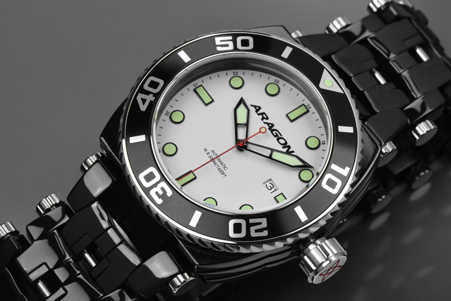 ARAGON Milipede Automatic White Black IP