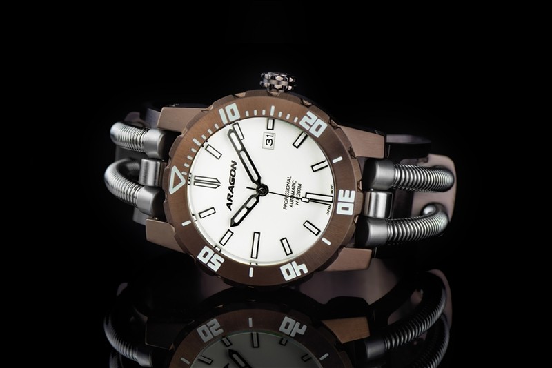 ARAGON Hydraumatic G9 NH35 Automatic White Braun 44mm