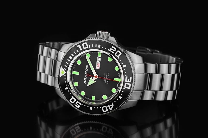 ARAGON Divemaster Automatic 50mm Black