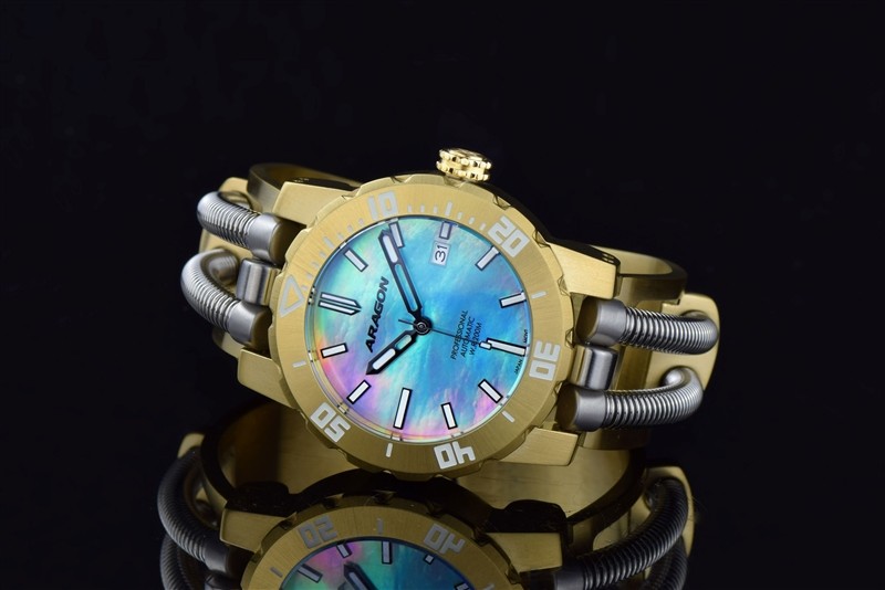 ARAGON Hydraumatic G9 NH35 Automatic Mother of Pearl Gold 44mm